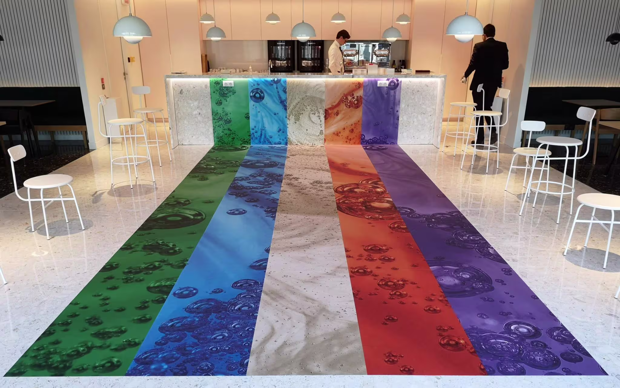 Large format vinyl printing for Clinique by GEGM
